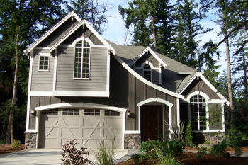 photo of garage side of completed Avocet home plan